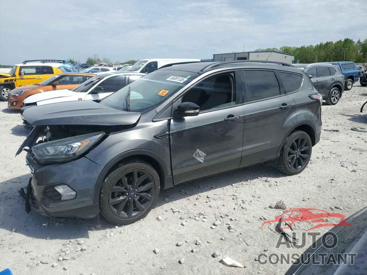 FORD ESCAPE 2017 - 1FMCU9J91HUB59385