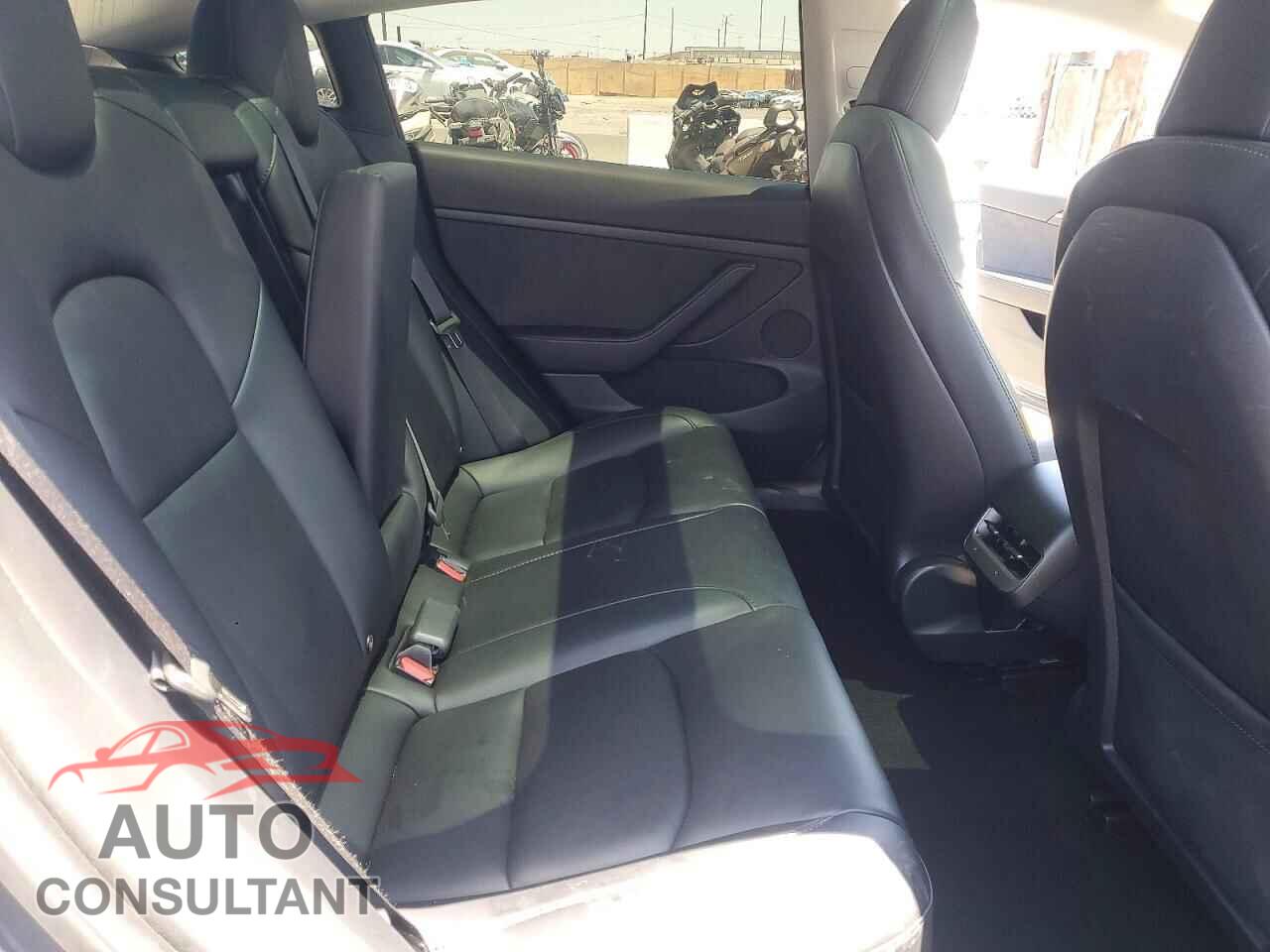 TESLA MODEL 3 2022 - 5YJ3E1EB8NF333411