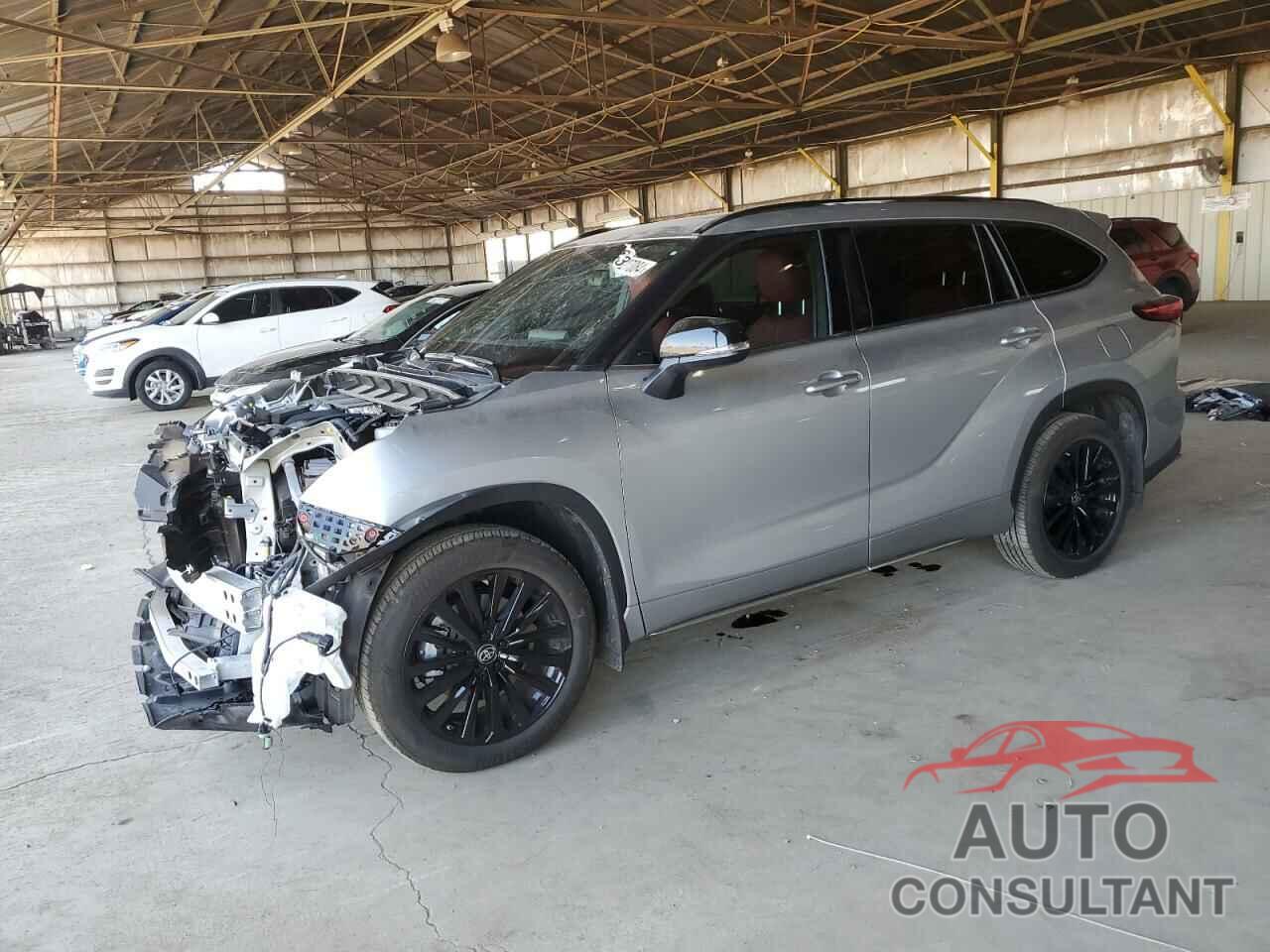 TOYOTA HIGHLANDER 2023 - 5TDKDRBH8PS516442