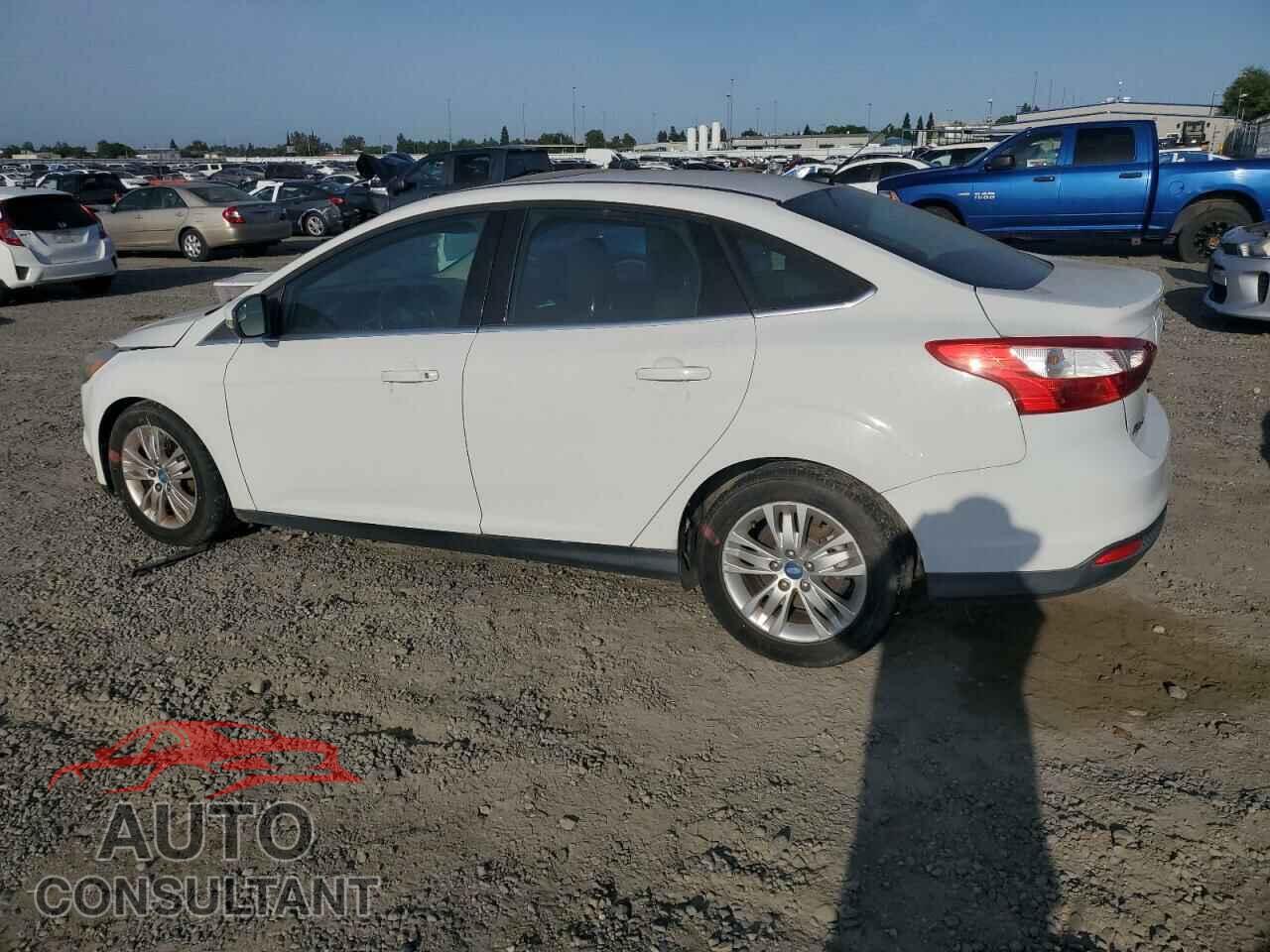 FORD FOCUS 2012 - 1FAHP3H28CL201031