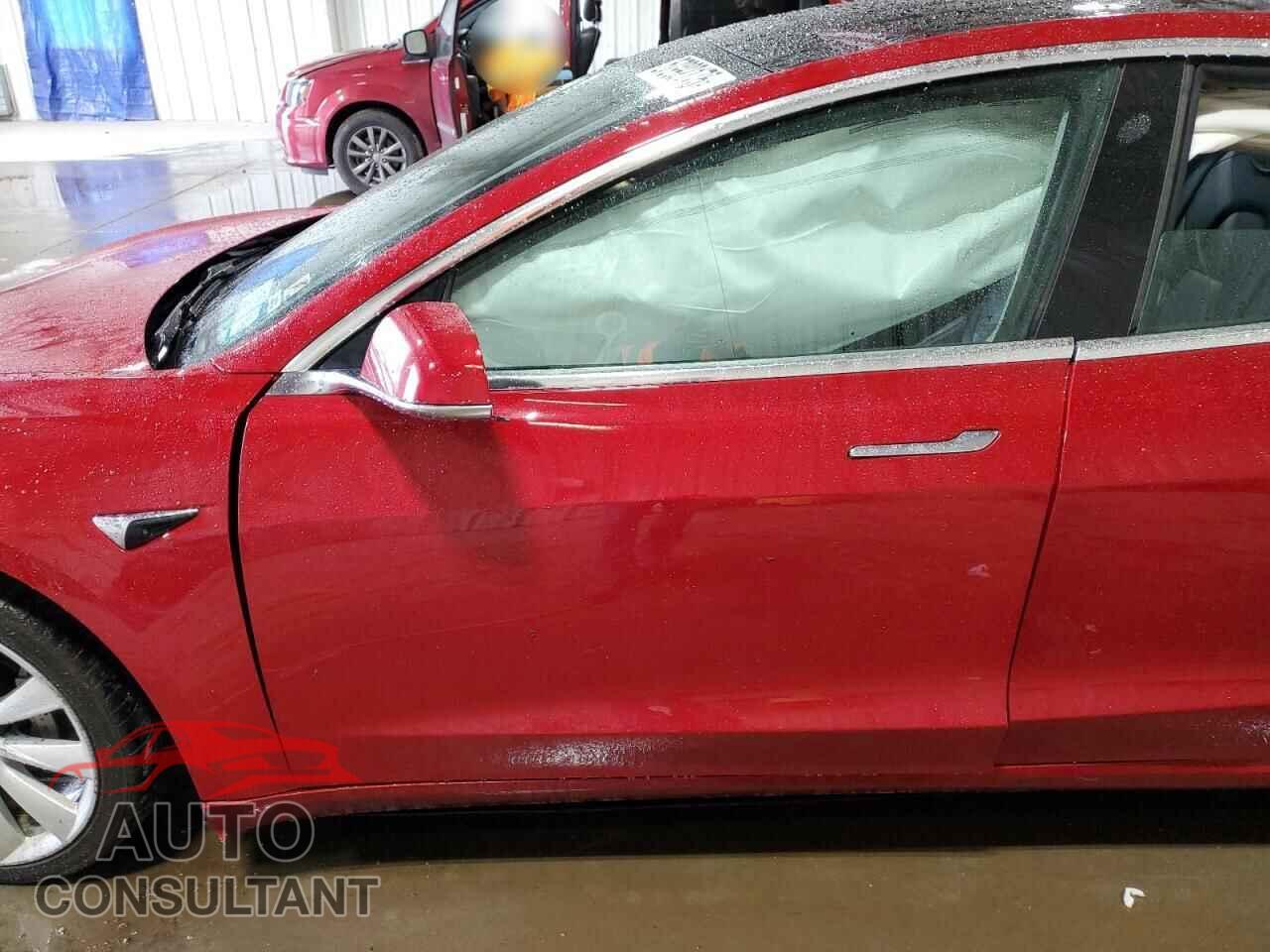 TESLA MODEL 3 2019 - 5YJ3E1EB2KF390330