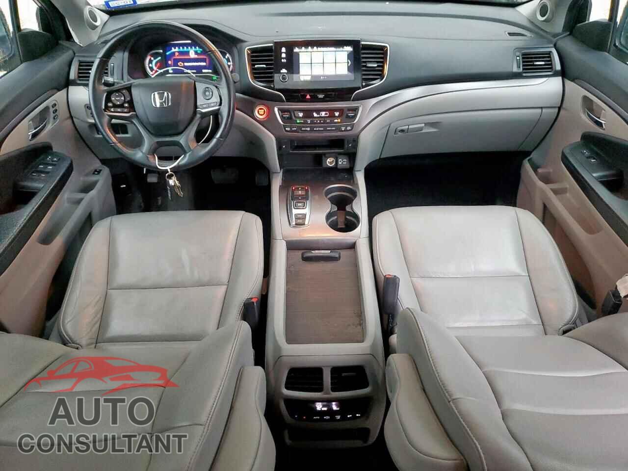 HONDA PILOT 2021 - 5FNYF5H52MB005657