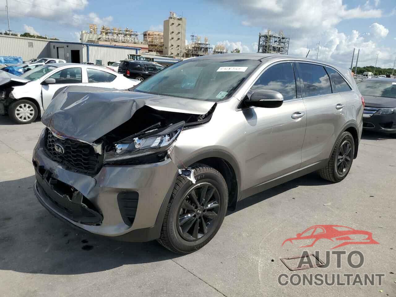 KIA SORENTO 2019 - 5XYPG4A39KG510290
