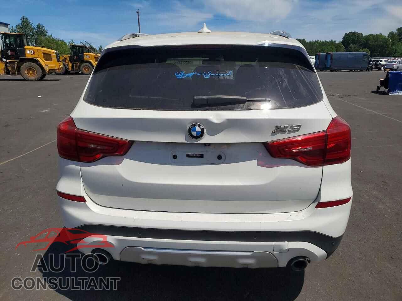 BMW X3 2018 - 5UXTR9C51JLC80592