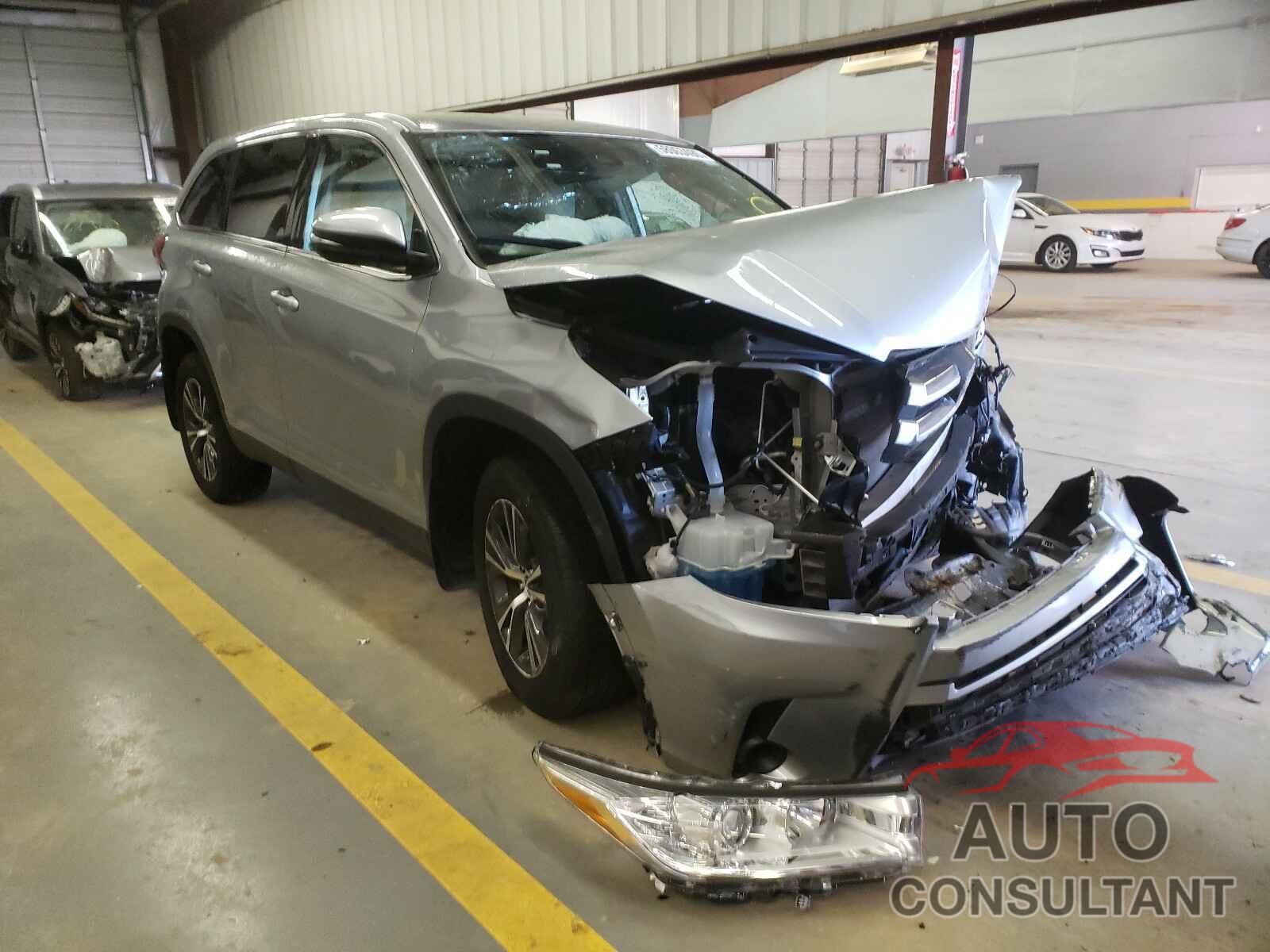 TOYOTA HIGHLANDER 2019 - 5TDBZRFH3KS960493