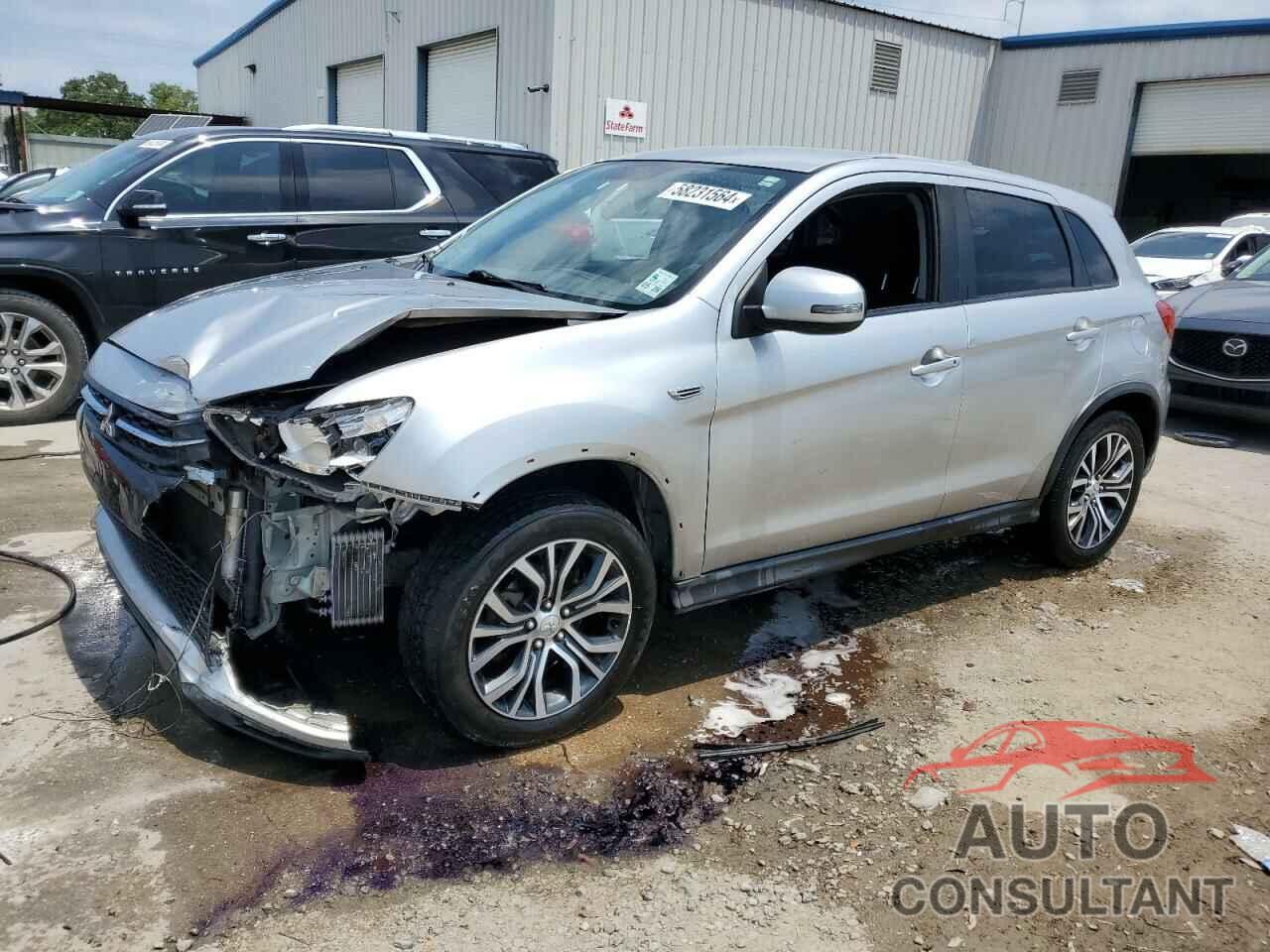 MITSUBISHI OUTLANDER 2018 - JA4AP3AUXJZ034330