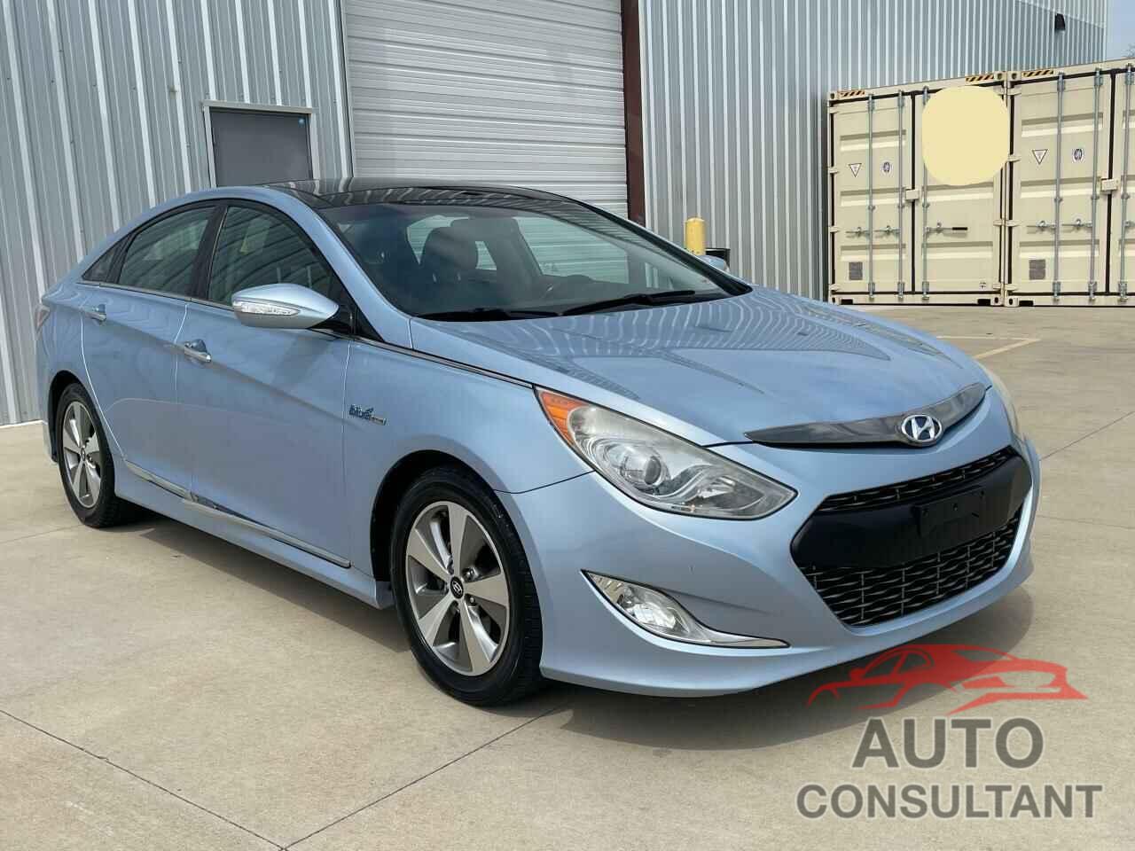 HYUNDAI SONATA 2012 - KMHEC4A4XCA047536