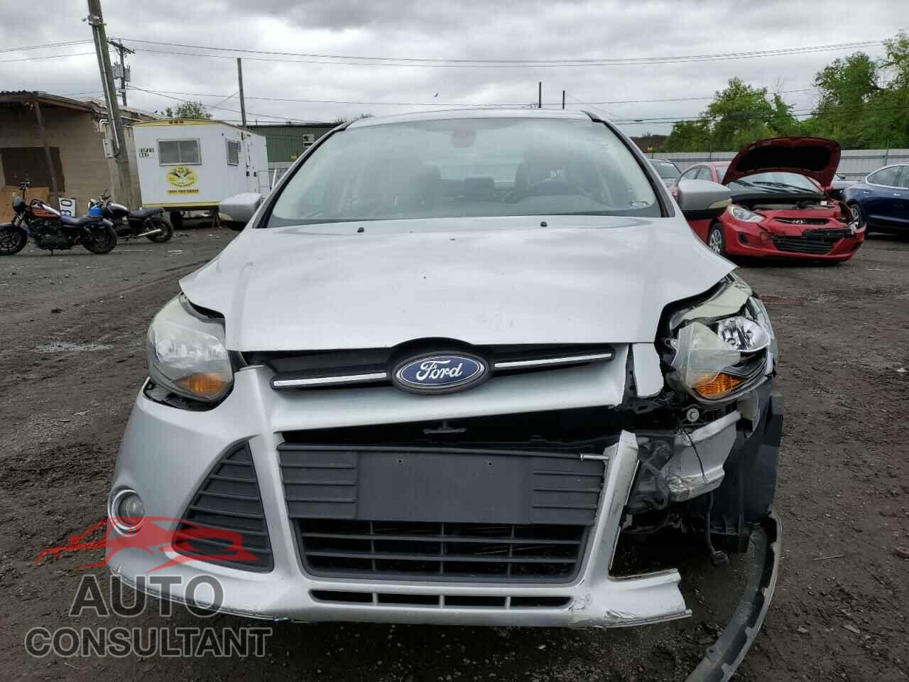 FORD FOCUS 2012 - 1FAHP3J20CL218786