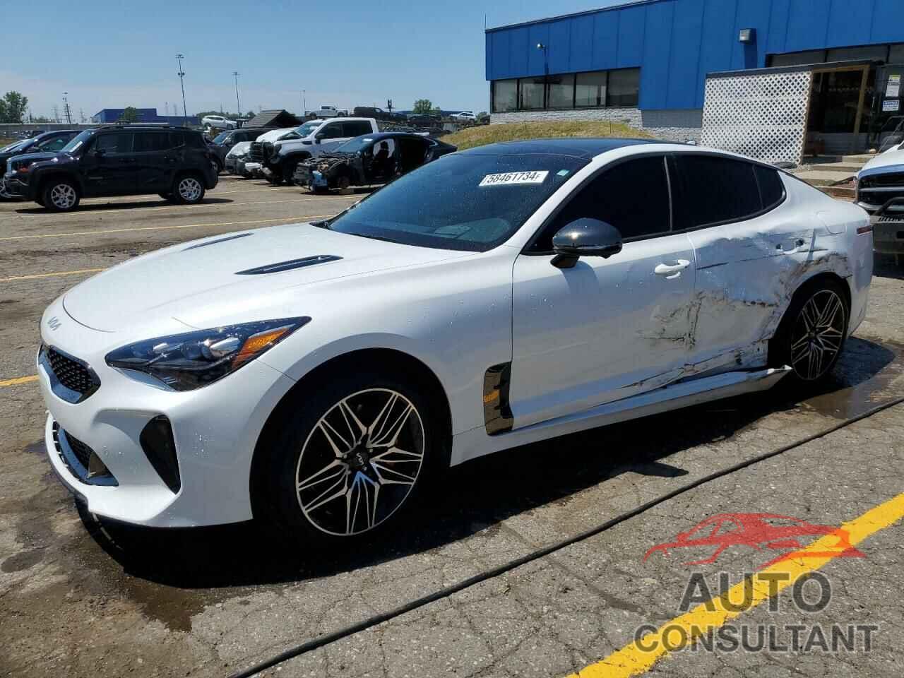 KIA STINGER 2023 - KNAE55LC4P6130913