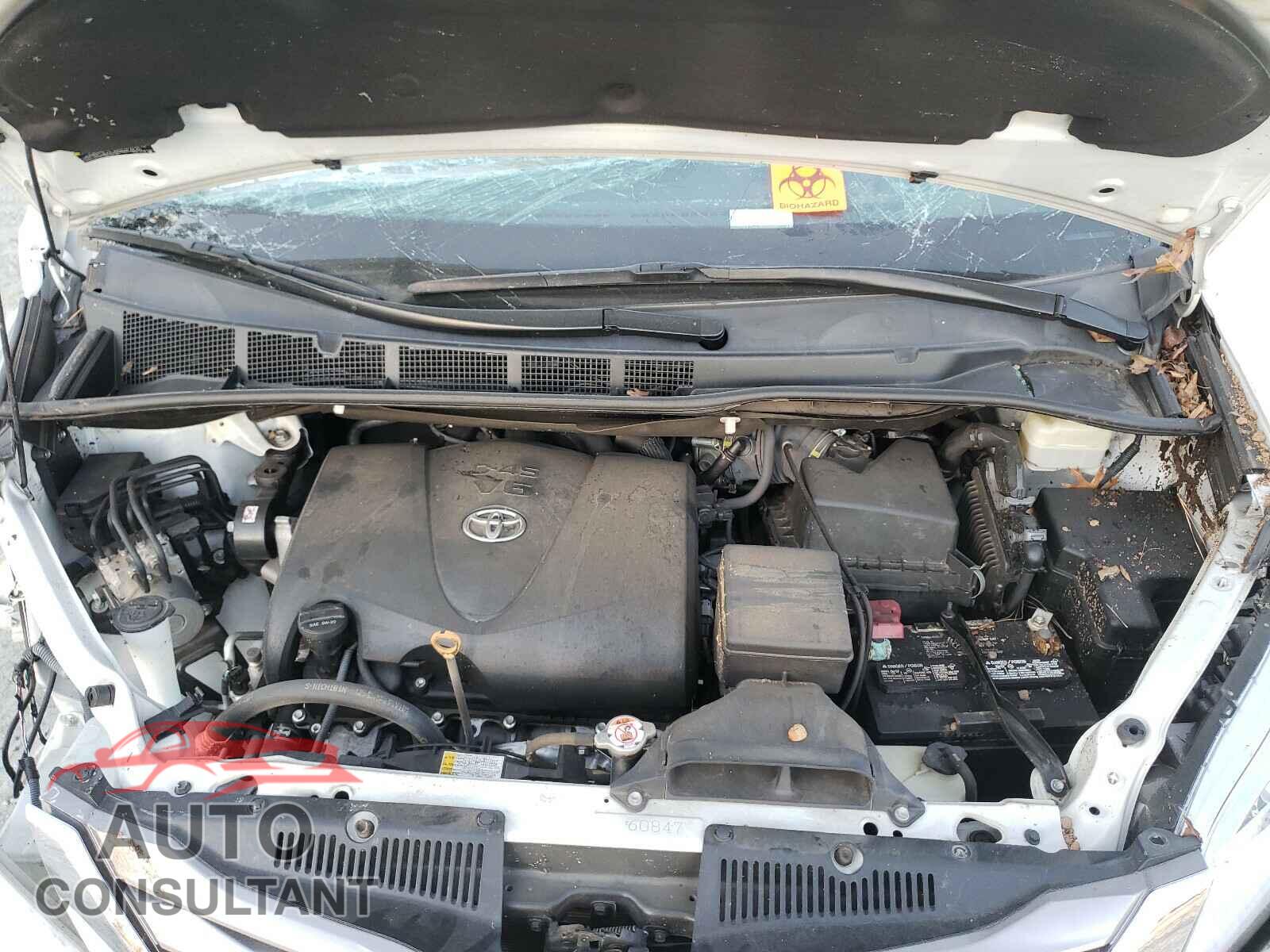 TOYOTA SIENNA 2017 - 5TDYZ3DC5HS856420