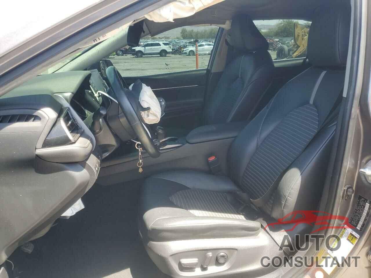 TOYOTA CAMRY 2021 - 4T1G11AK3MU583904
