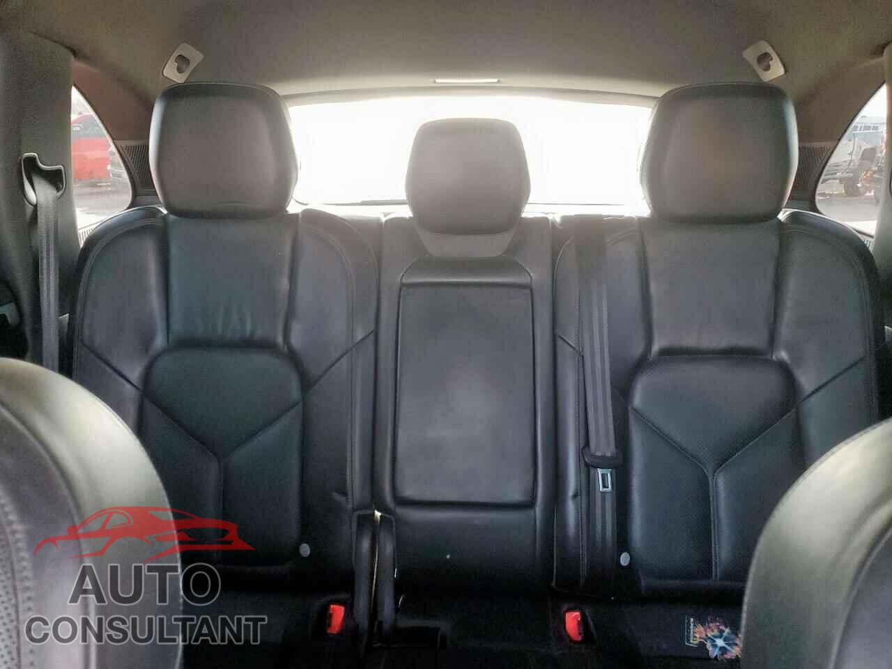 PORSCHE CAYENNE 2012 - WP1AA2A22CLA02105