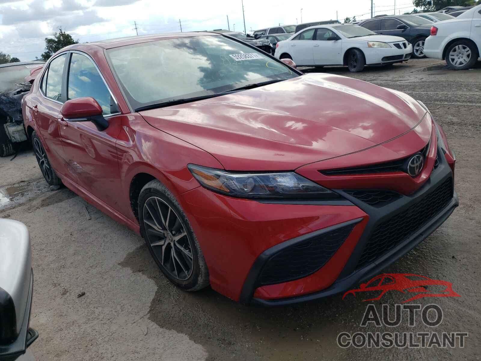 TOYOTA CAMRY 2021 - 4T1G11AK3MU495855
