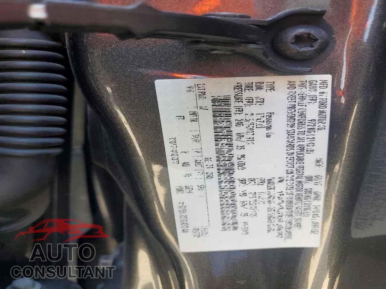 FORD FOCUS 2017 - 1FADP3J2XHL268357