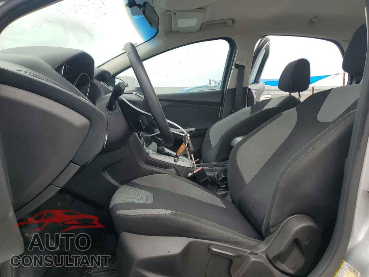 FORD FOCUS 2012 - 1FAHP3F22CL294292