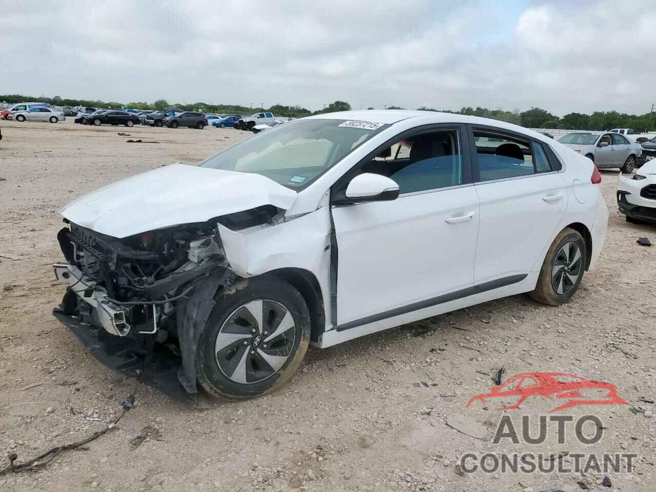 HYUNDAI IONIQ 2017 - KMHC75LC2HU034498
