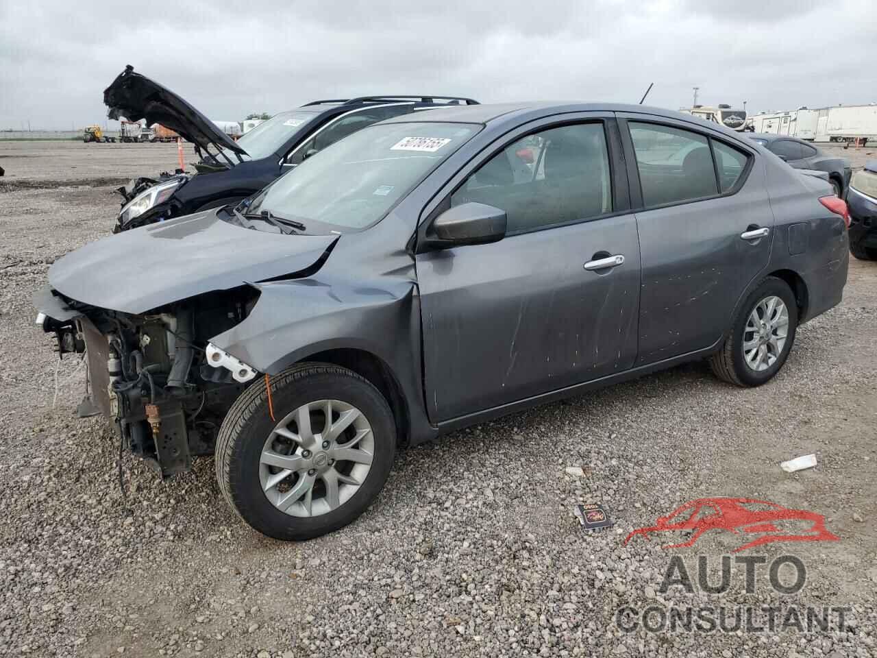 NISSAN VERSA 2018 - 3N1CN7AP9JL818501