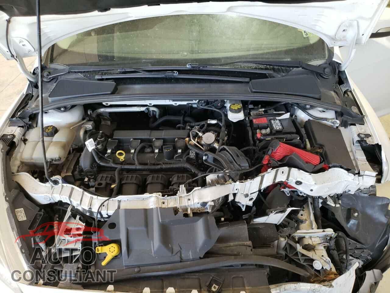 FORD FOCUS 2017 - 1FADP3F27HL334484