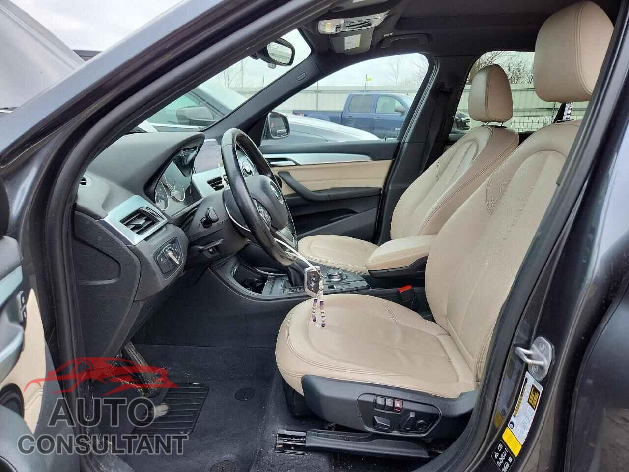 BMW X1 2017 - WBXHT3C34H5F76017