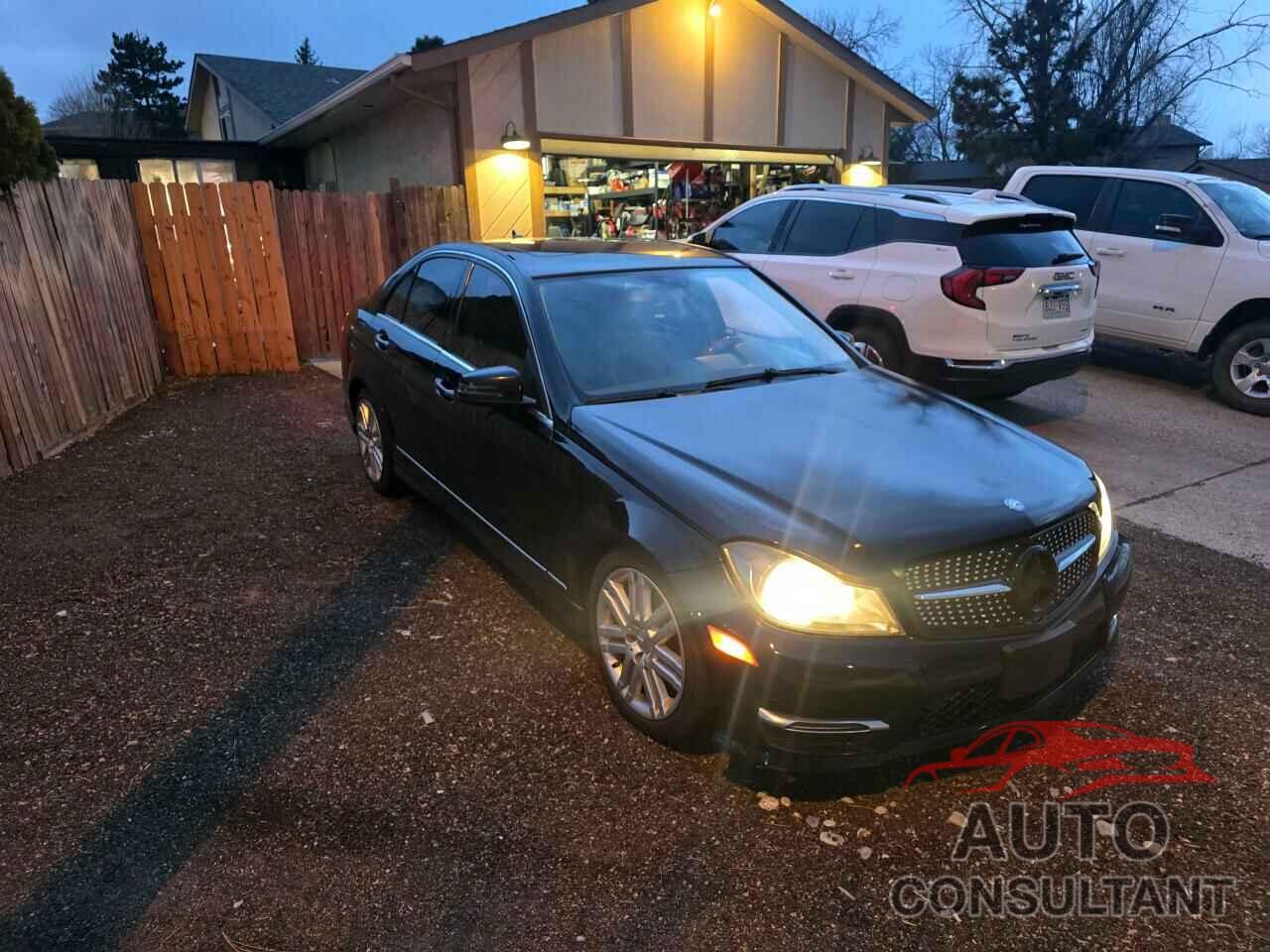 MERCEDES-BENZ C-CLASS 2012 - WDDGF8BB3CR193809