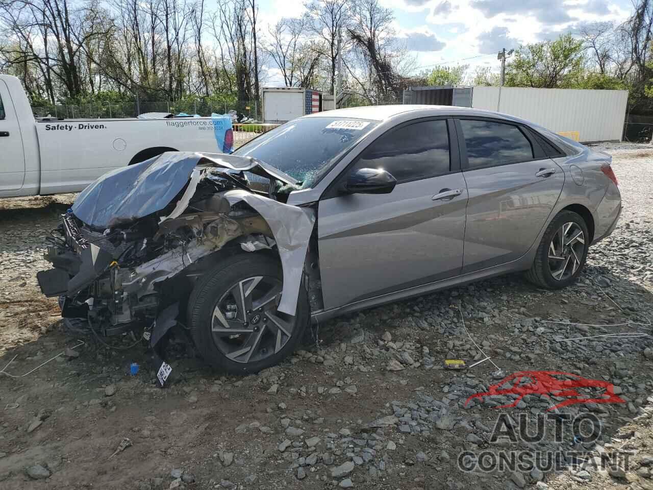 HYUNDAI ELANTRA 2025 - KMHLM4DG3SU939893