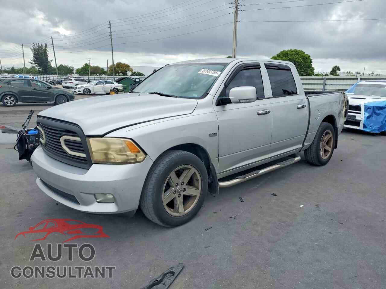 DODGE RAM 1500 2011 - 1D7RB1CT5BS596829