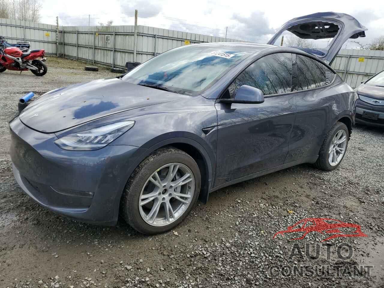 TESLA MODEL Y 2021 - 5YJYGAEEXMF300144