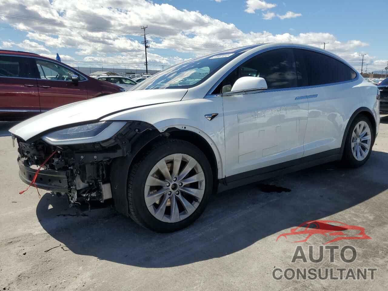 TESLA MODEL X 2020 - 5YJXCBE26LF249971