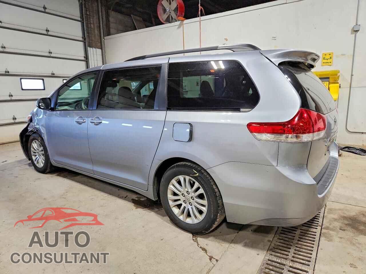 TOYOTA All Models 2012 - 5TDYK3DC0CS272889
