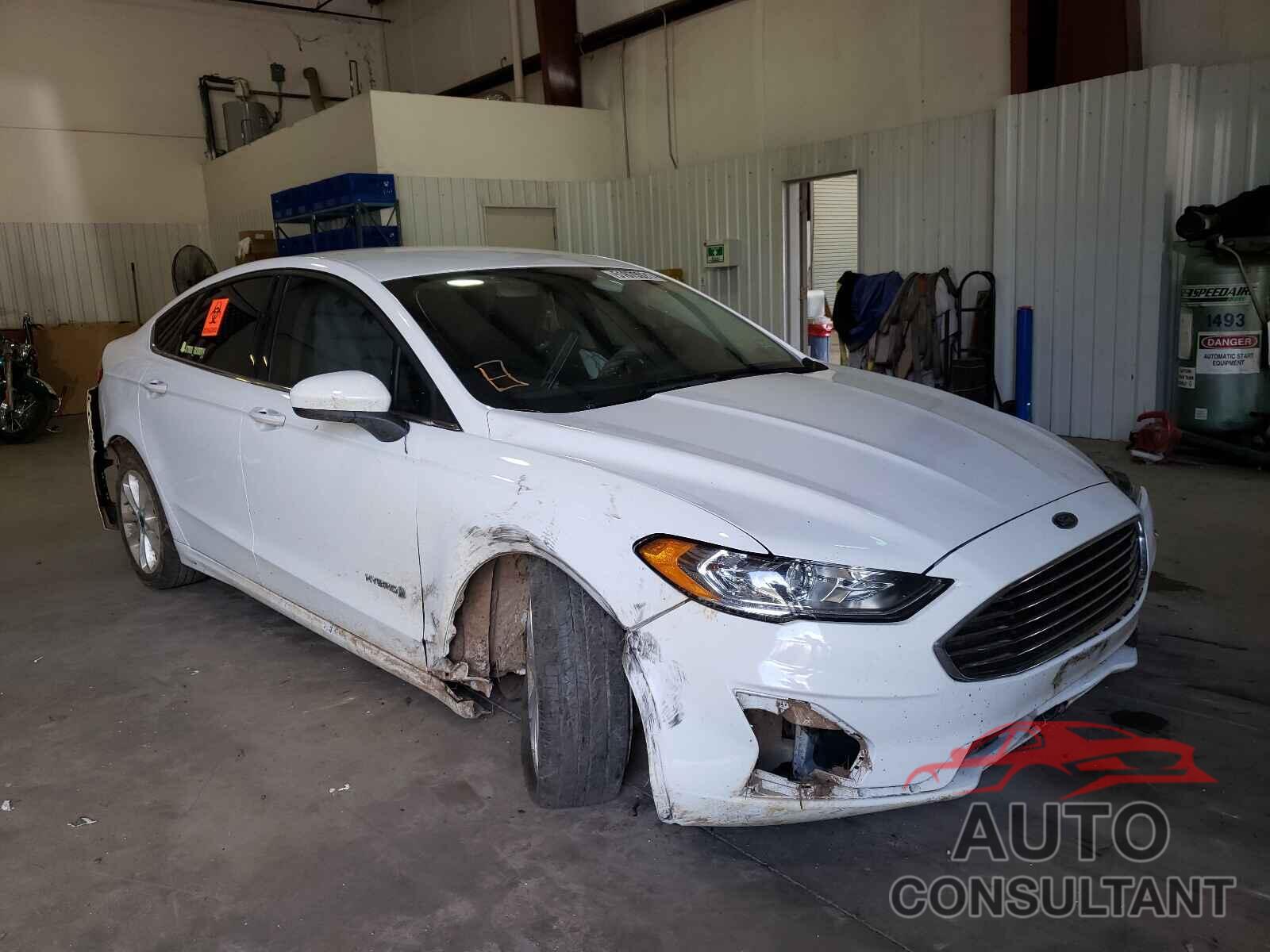 FORD FUSION 2019 - 3FA6P0LU3KR210623