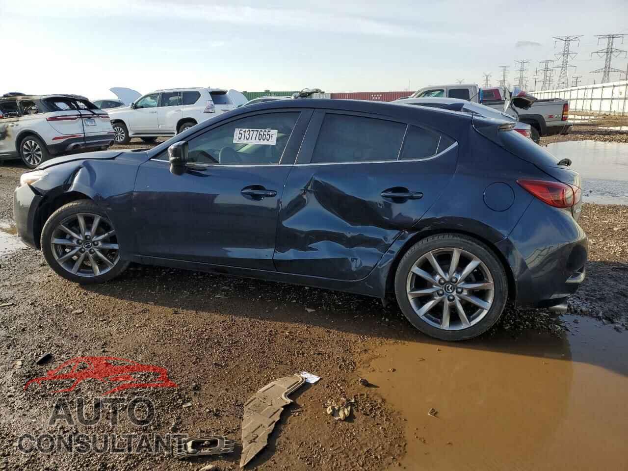MAZDA 3 2018 - 3MZBN1M31JM193078