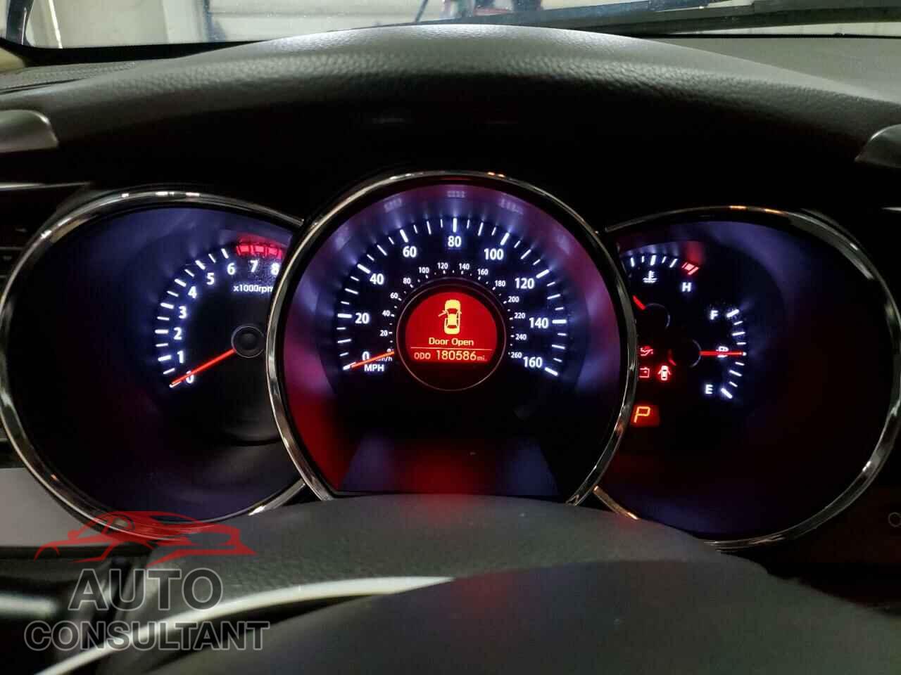 KIA OPTIMA 2011 - KNAGM4A76B5056694