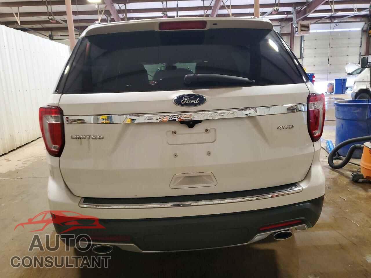 FORD EXPLORER 2018 - 1FM5K8F85JGB27813