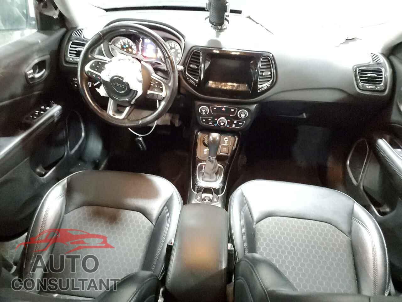 JEEP COMPASS 2020 - 3C4NJDBB2LT116591