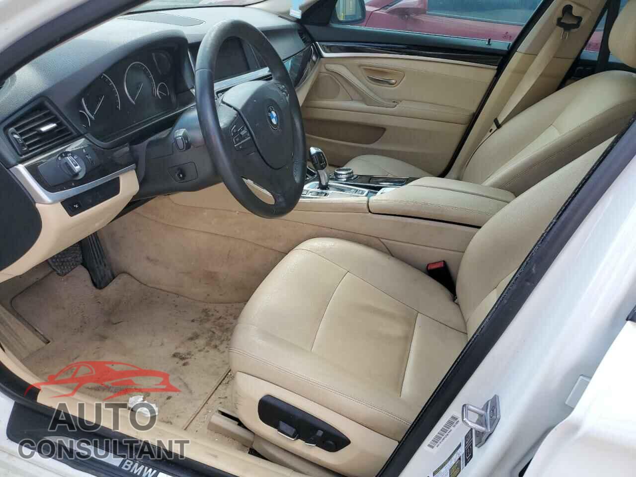 BMW 5 SERIES 2014 - WBA5B1C57ED481777