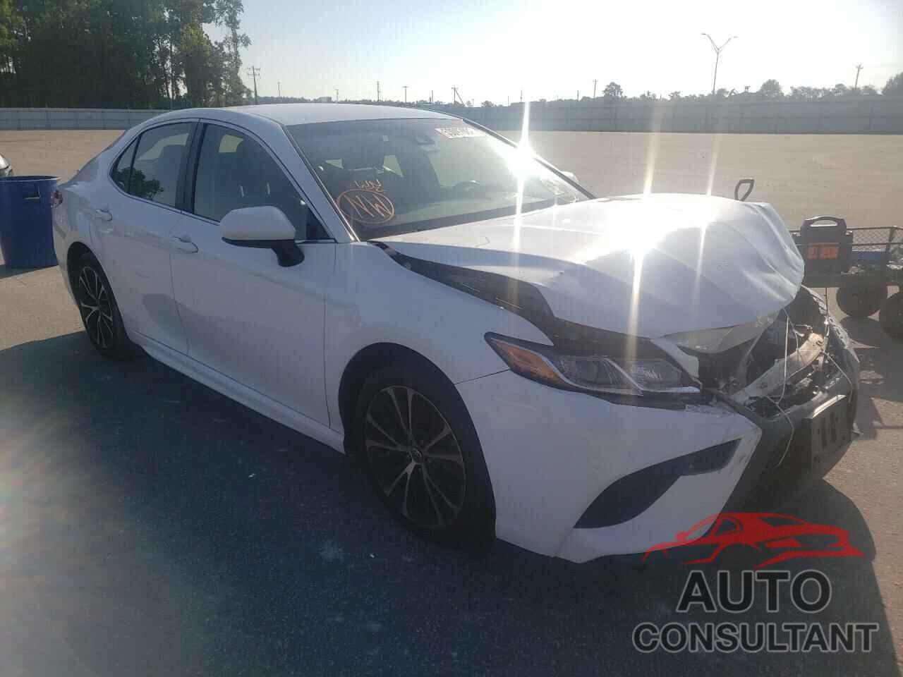 TOYOTA CAMRY 2018 - JTNB11HKXJ3048764