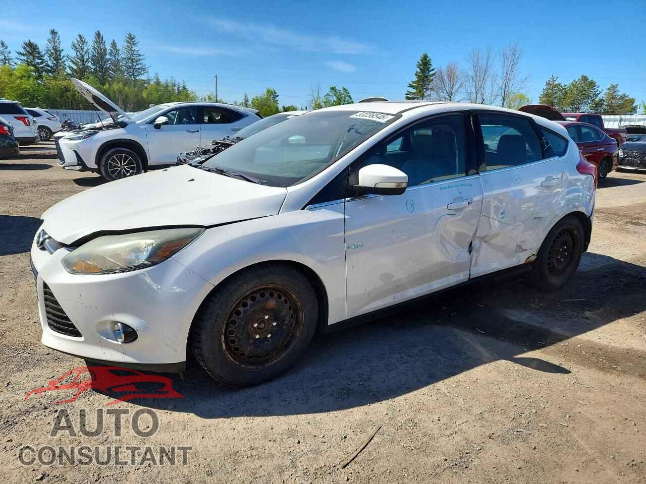 FORD FOCUS 2014 - 1FADP3N28EL284823