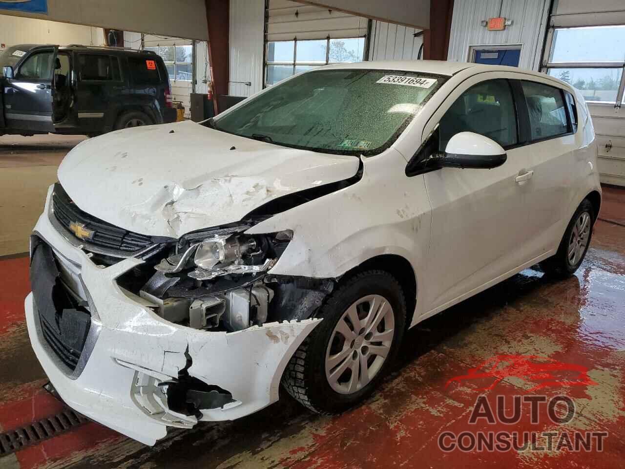 CHEVROLET SONIC 2017 - 1G1JG6SG2H4149066