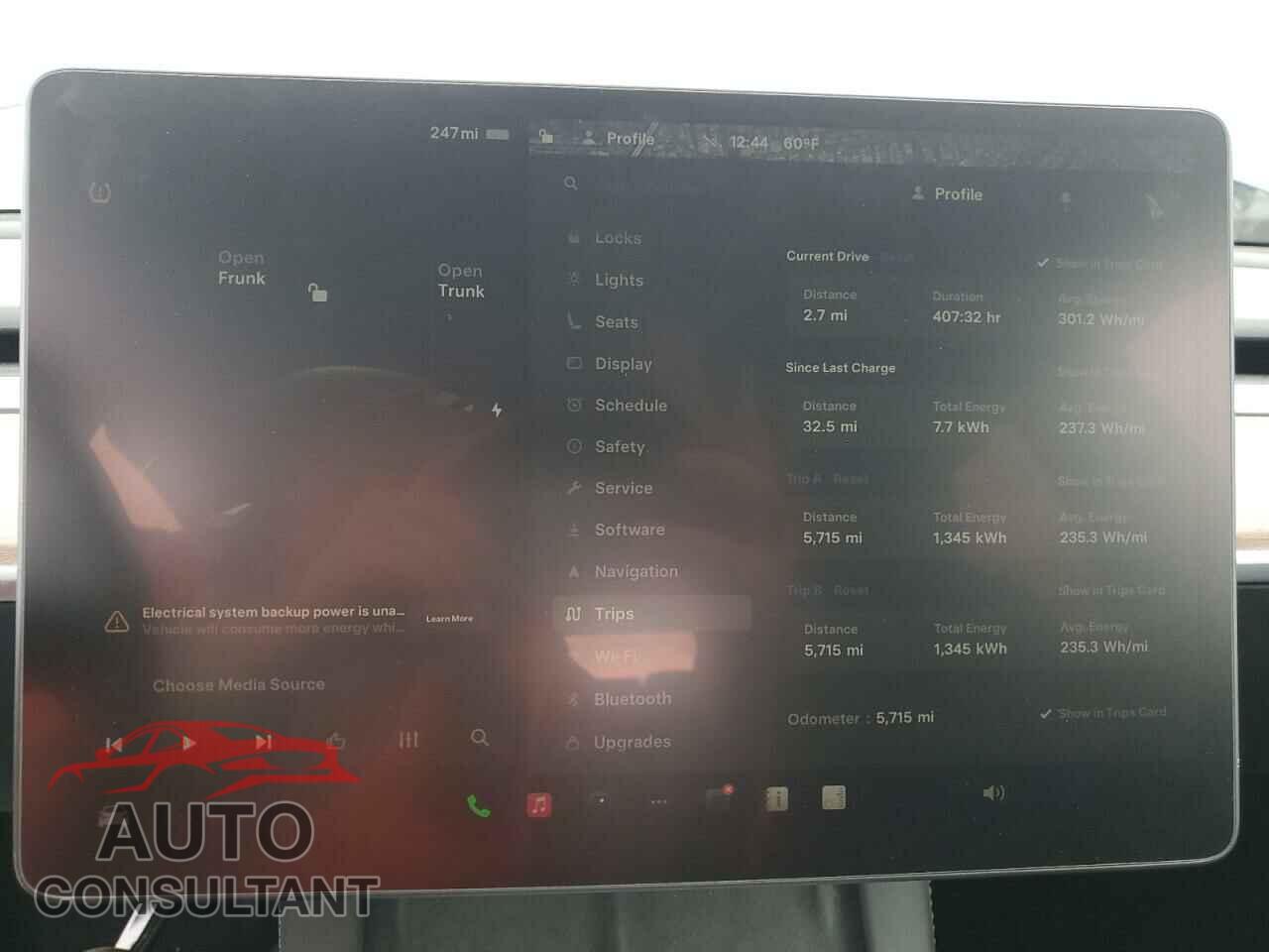 TESLA MODEL Y 2024 - 7SAYGDED5RF094895