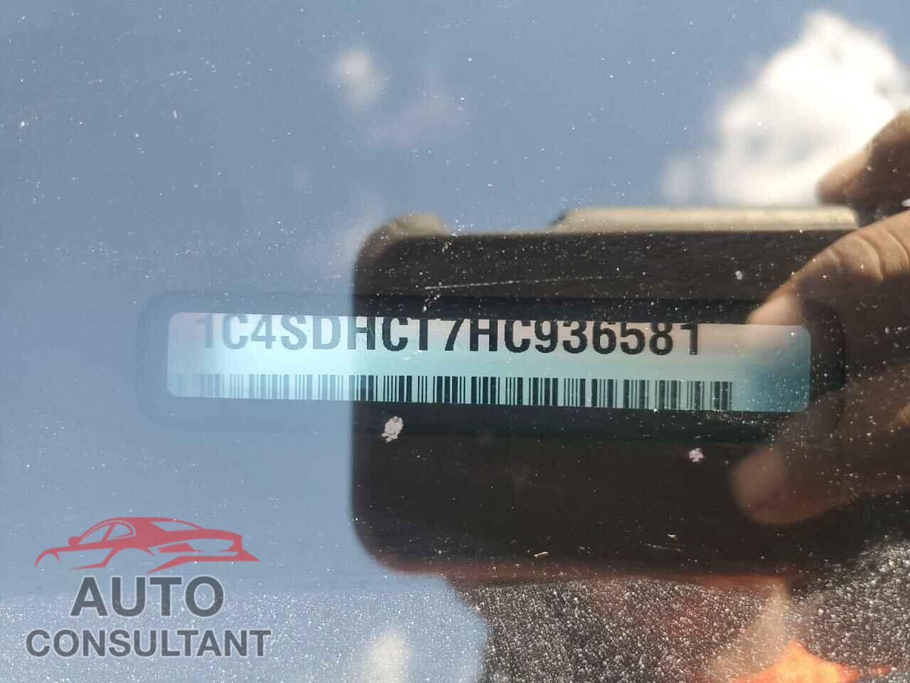 DODGE DURANGO 2017 - 1C4SDHCT7HC936581