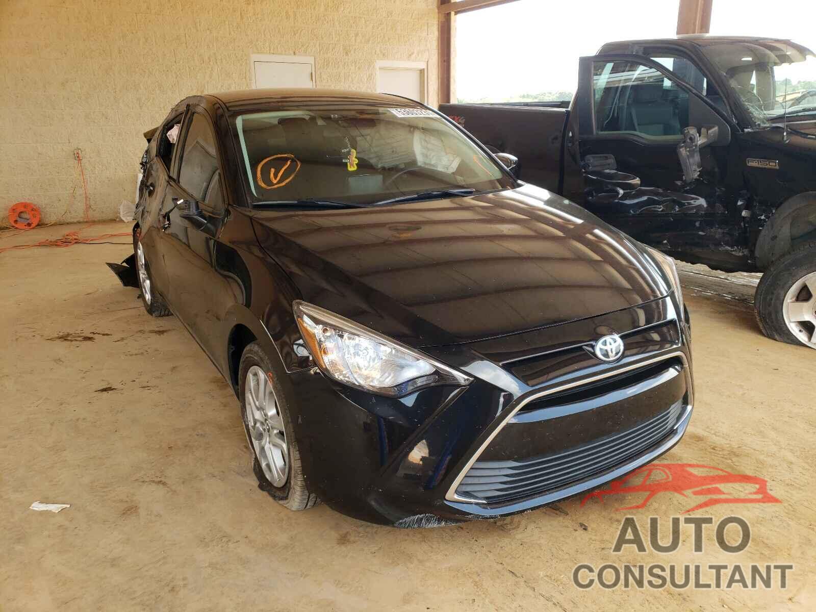 TOYOTA YARIS 2018 - 3MYDLBYV0JY315412