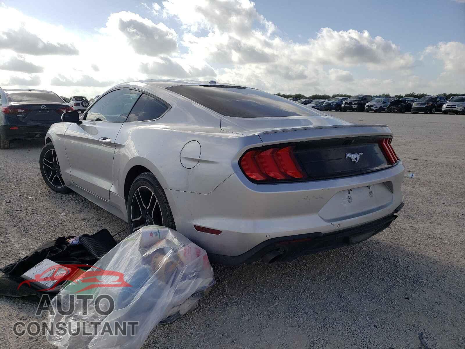 FORD MUSTANG 2018 - 1FA6P8TH3J5156548