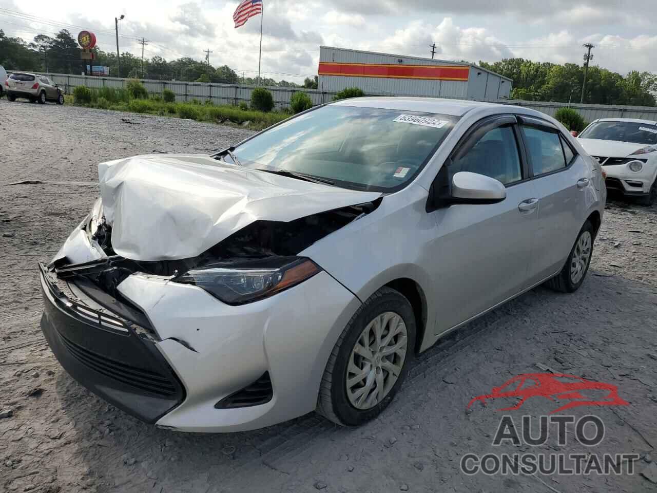 TOYOTA COROLLA 2018 - 5YFBURHE4JP848858