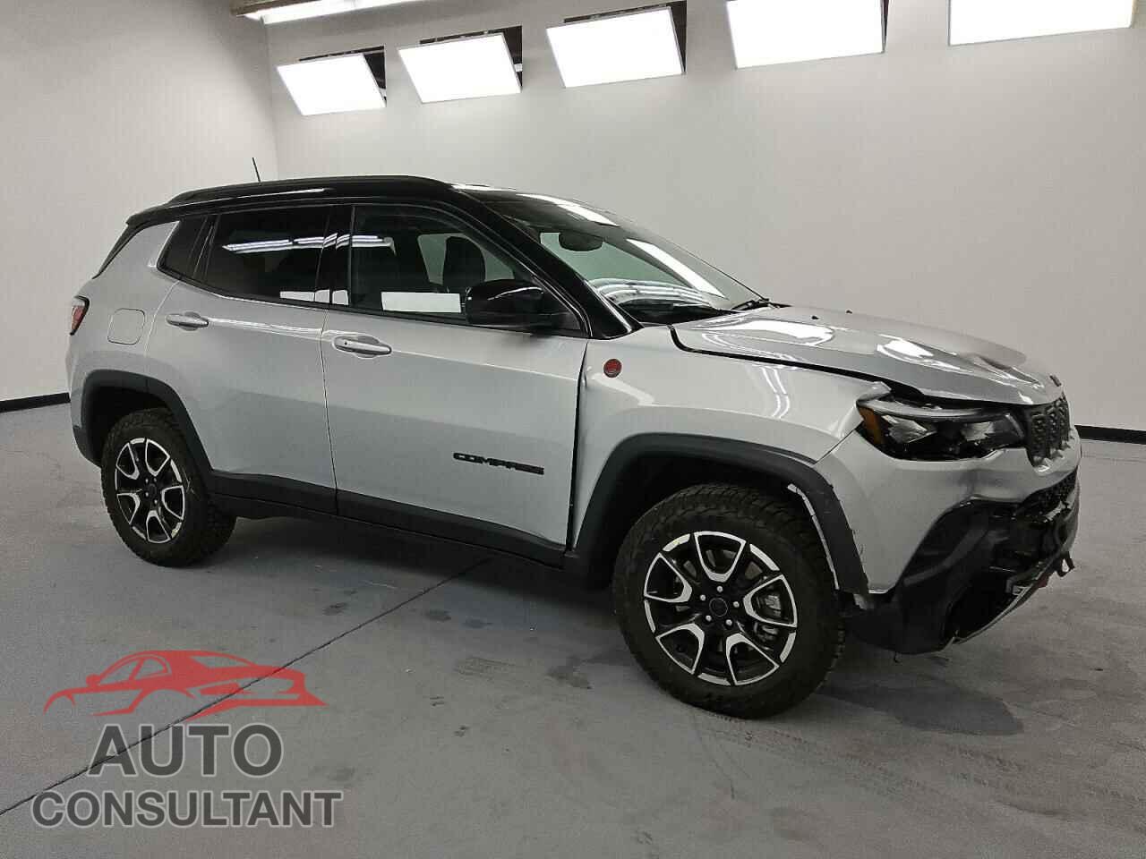JEEP COMPASS 2025 - 3C4NJDDN6ST557355