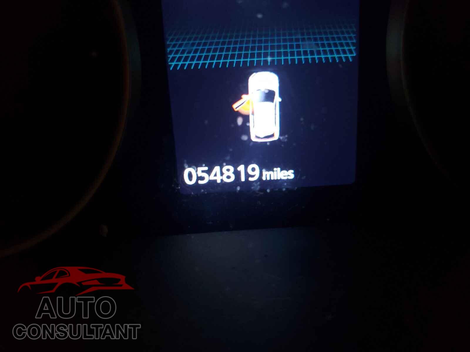 MITSUBISHI ECLIPSE 2018 - JA4AT5AA8JZ050328