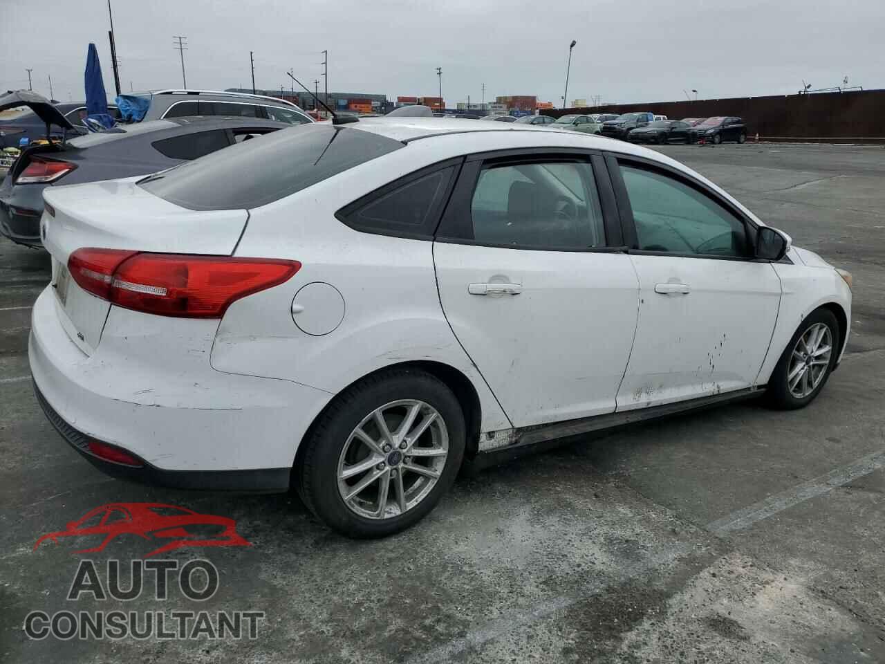 FORD FOCUS 2016 - 1FADP3F22GL270420