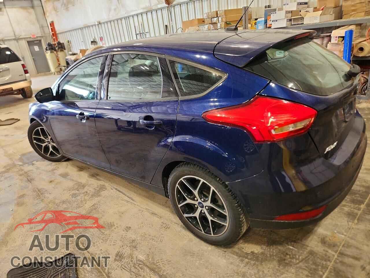 FORD FOCUS 2017 - 1FADP3M22HL282748