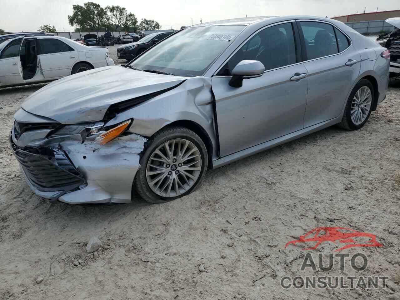 TOYOTA CAMRY 2018 - 4T1B21HK7JU008665