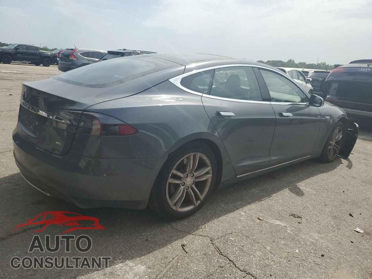 TESLA MODEL S 2013 - 5YJSA1DN7DFP17004