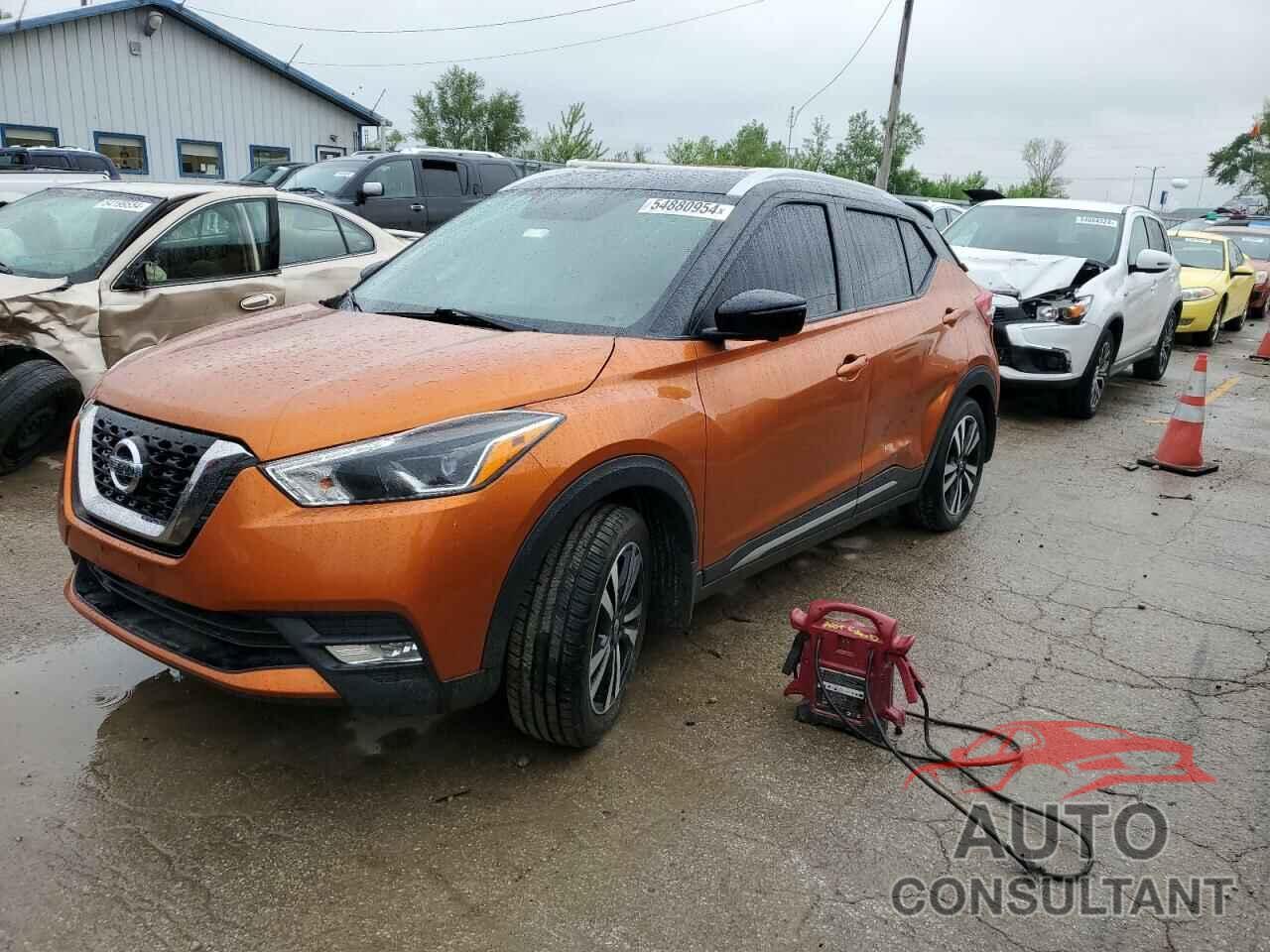 NISSAN KICKS 2018 - 3N1CP5CU2JL543037